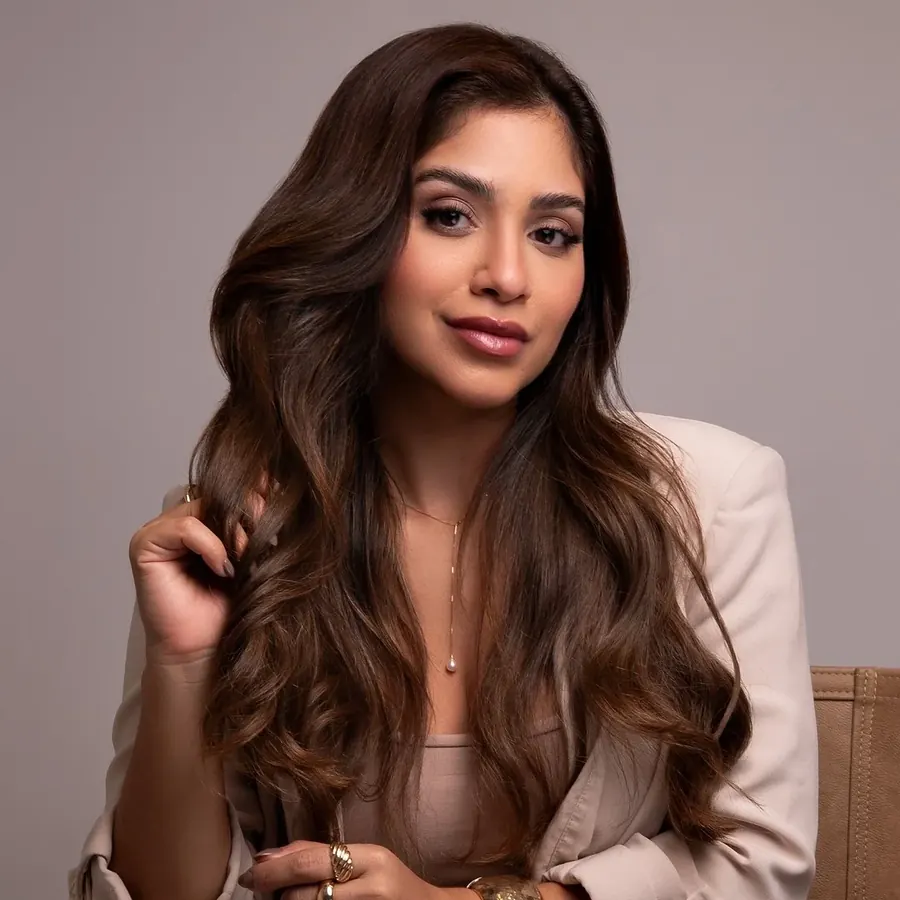 Cinthia Prado, especialista em noivas e beleza social